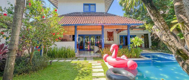 Beautiful Tropical Villa Premium Location Drupadi Seminyak Bali 1