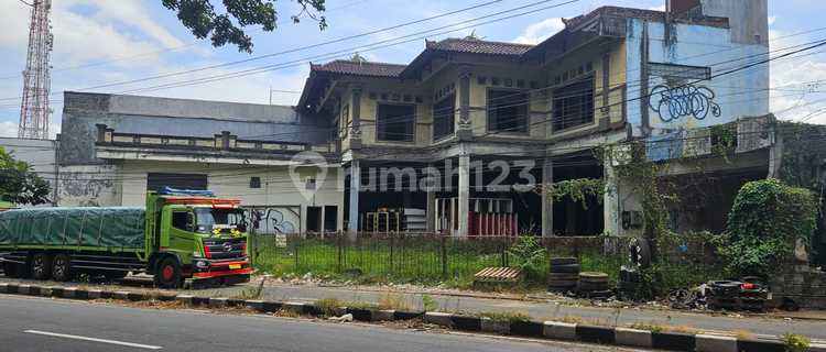 Raya Ida Bagus Mantra Connected Shophouse Ketewel Gianyar Bali 1