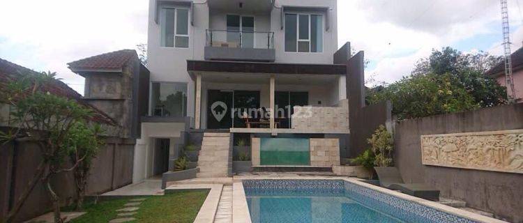 Villa Cantik  Strategis Gunung Catur Denpasar Bali 1