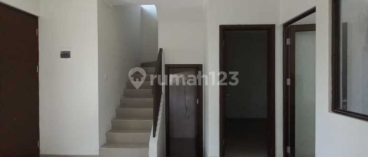 Rumah Baru hook di cluster Fortune.Graha Raya 1