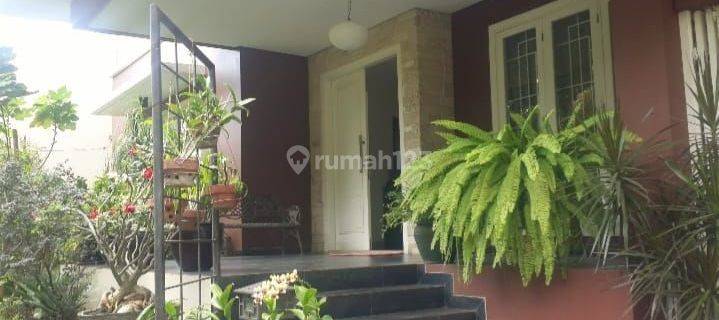 Rumah 2 Lantai Shm Luas Dan Strategis Di Menteng Bintaro 1