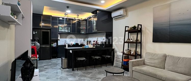 FOR SALE BOSTON HOUSE GADING SERPONG size 7x12m, RENOVATED 2.5 FLOORS, READY TO OCCUPY NEATLY!! 1