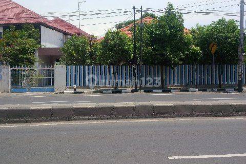 Rumah di Pusat Kota Dekat Rita Mall 1