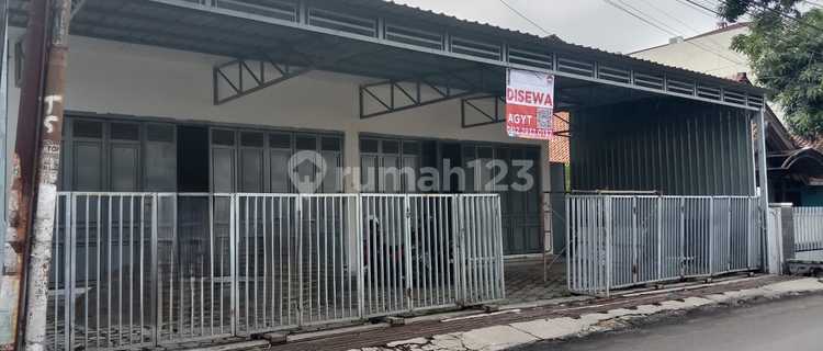 Ready-to-Occupy Shop House Near Hotel Fortune Suitable for Business 1