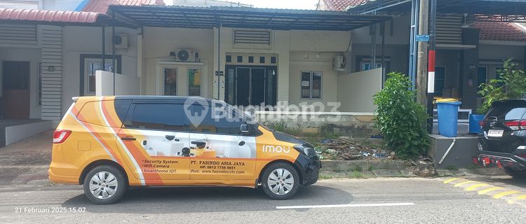 JUAL RUMAH MINIMALIS SANGAT STRATEGIS DI JALAN ANGGREK SARI ROW JALAN 4 MOBIL 1