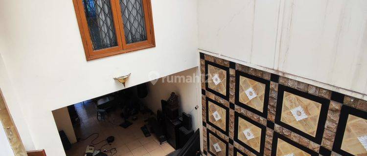 J039 Rumah 2 Lantai Istana Regency Shm 1