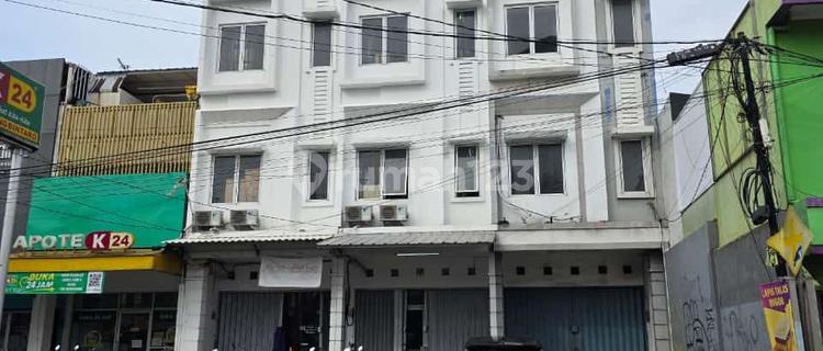 Ready-to-Use 3.5-Storey Shophouse in Pondok Betung - Profitable Investment!, AN 1