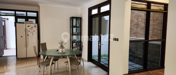 Di Jual Cepat Rumah Hoek Pondok Indah Jakarta Selatan 1