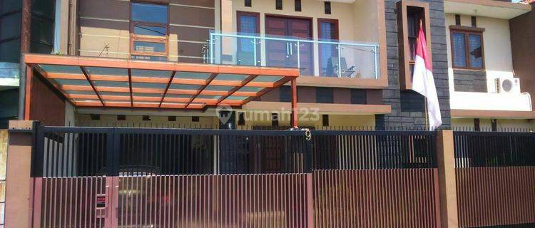 RUMAH 2 LANTAI SIAP HUNI DALAM KOMPLEK GUNUNG BATU PASTEUR BANDUNG  1