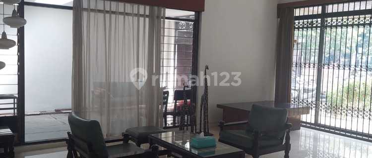 Rumah Besar Lokasi Strategis di Pusat Kota Semarang 1