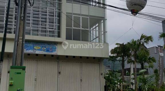 Ruko 3 Lantai Siap Pakai Lokasi Strategis Di Ungaran 1