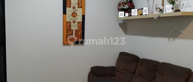 Modern Minimalist House Contemporary Residence Ready to Use in Tanah Mas Semarang 1