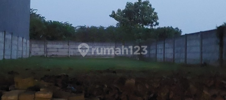 Kavling Siap Bangun Bebas Banjir Di Perumahan Elit Graha Padma 1