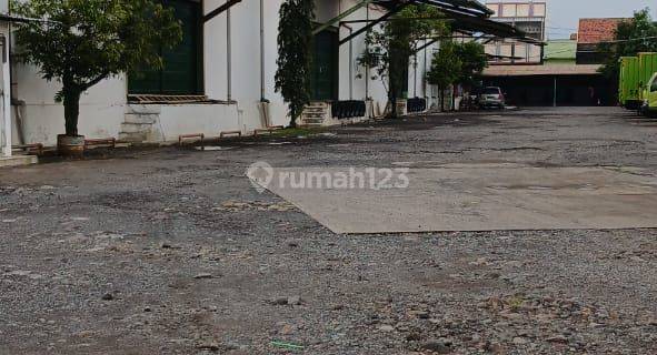 Gudang Loading Dock Berukuran Tanah Sangat Luas Siap Diakuisisi Di Kaligawe Semarang 1