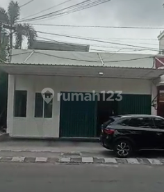 Strategic Ready-to-Use Shop House on the Highway Edge Near a Mall in Kudus 1