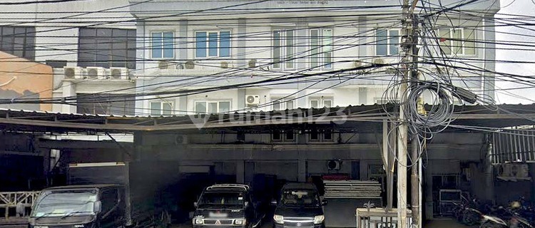 4-Story Office Building in a Strategic Location on Dr. Saharjo Setiabudi, South Jakarta 1