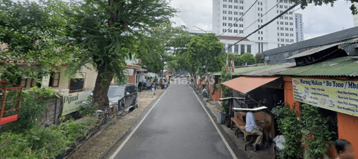 Istimewa Tanah Jakarta, Dekat Polsek Sawah Besar 1