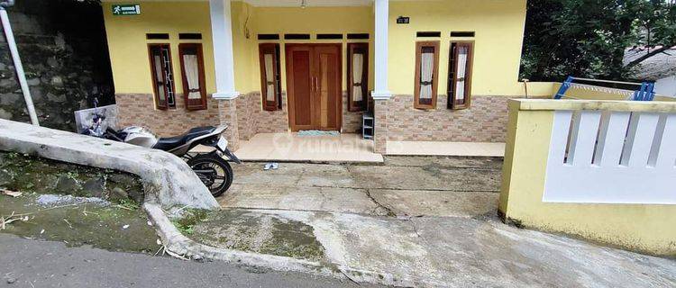 Rumah Luas Kota Bogor Leluasa Ruang Tersedia Aktif Shm 136 M 1