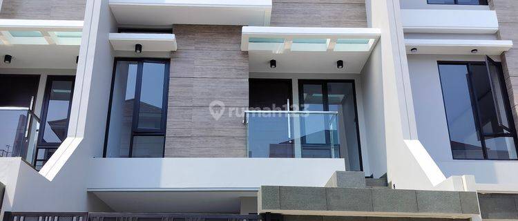 Dijual Rumah Modern Brand New 3 Lantai di Taman Permata Sunter Jakarta Utara  1