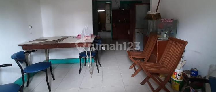 Rumah Strategis Tengah Kota di Sayap Naripan 1