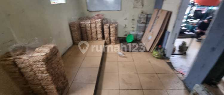 Tanah + Rumah Bisa Dibangun Ulang Tengah Kota di Sudirman 1