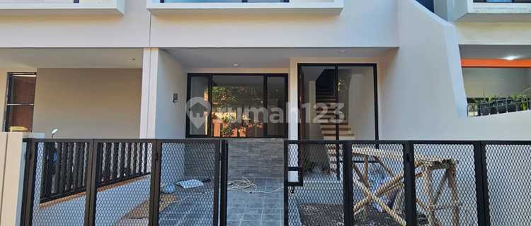 Rumah Baru, Lokasi Strategis Ditengah Kota Bandung di Leuwi Sari 1