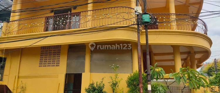 Rumah Hook Ada 5 Kamar di Taman Harapan Baru Siap Huni 22105 Li 1