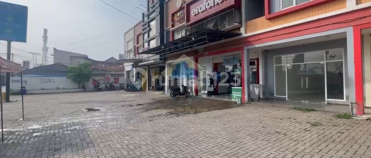 Strategic Shop House for Rent on Legok - Curug Main Road, Tangerang 1
