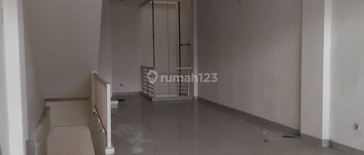 Ruko Hadap Boulevard Green Lake City Cipondoh Tangerang 1