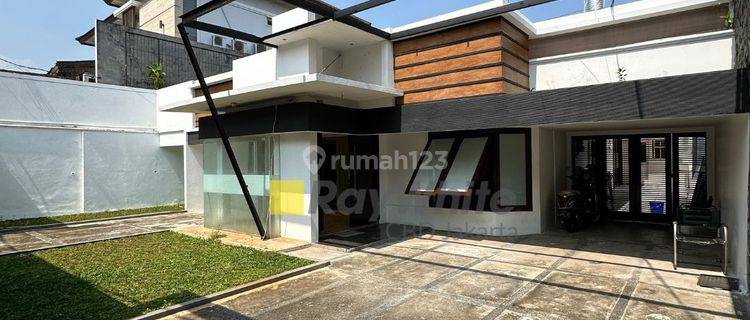 Dijual Rumah Jl. Cipaku Jakarta Selatan Lokasi Sangat Strategis  1