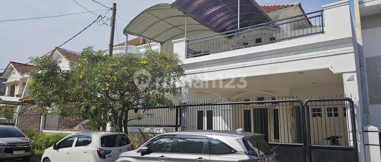 Jual/Sewa Rumah 2Lantai Dian Istana 1