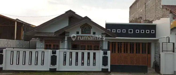 Rumah Murah Nyaman Furnish Area Jalan Magelang Dkt Hyatt Dan Sch 1
