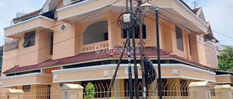 Rumah Murah Dengan Lingkungan Nyaman Cocok Kantor Dan Hunian Dekat Ugm 1