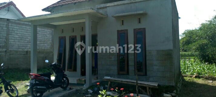 Rumah Cantik MURAH BANGET..di Banaran 1