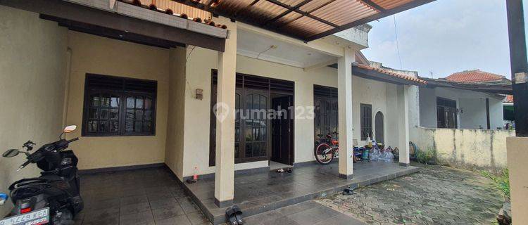 Dijual Rumah 2 Lantai 5 Kt Kondisi Bagus Dekat Tol Di Perumahan Patria Jaya, Bekasi 1