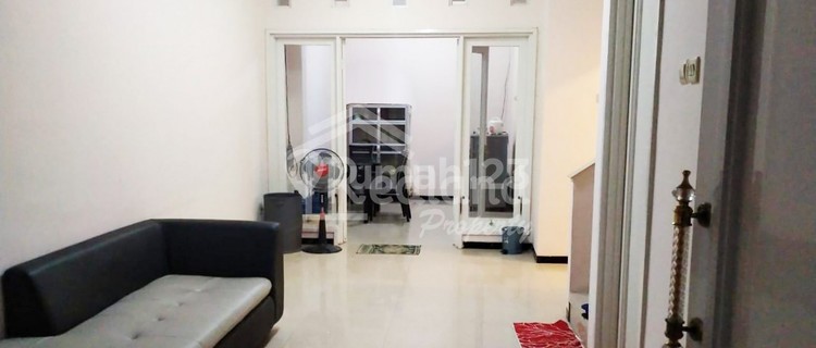 Beautiful House in Semarang, Semarang Tt 7031S 1