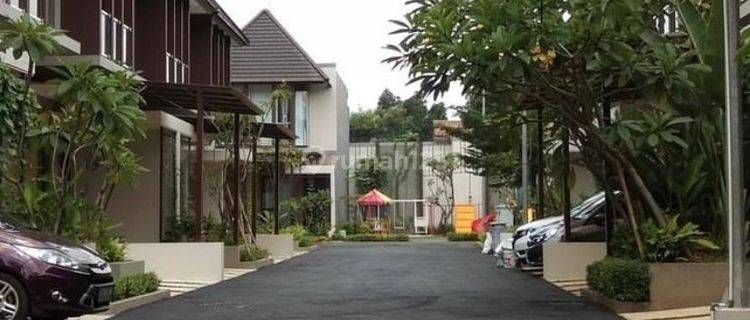 Rumah Bagus Dalam Townhouse Di Condet 1