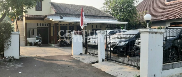 Rumah Siap Huni Bonus Kostan dan Sewaan Parkir Mobil di Plumpang 1