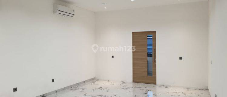 Puri Kencana Ruko 3.5 Lantai Hadap Utara 1