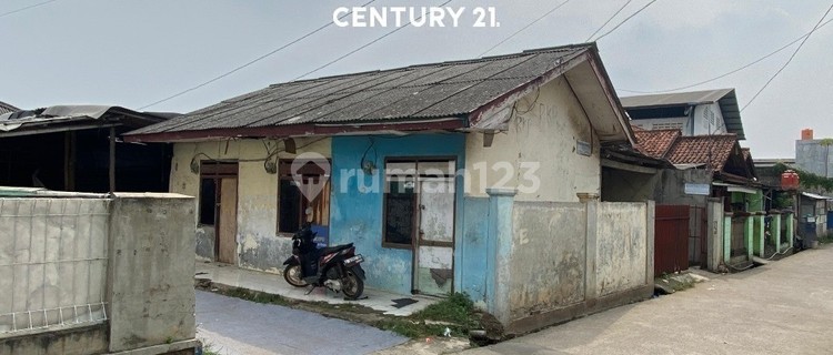 In the Land There Is a 20-Door Rental House Building in Tangerang 1