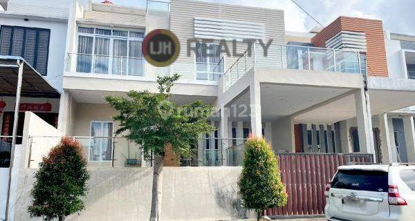 Dijual Rumah Mewah di Perumahan Lily Garden Tanjung Uma 1