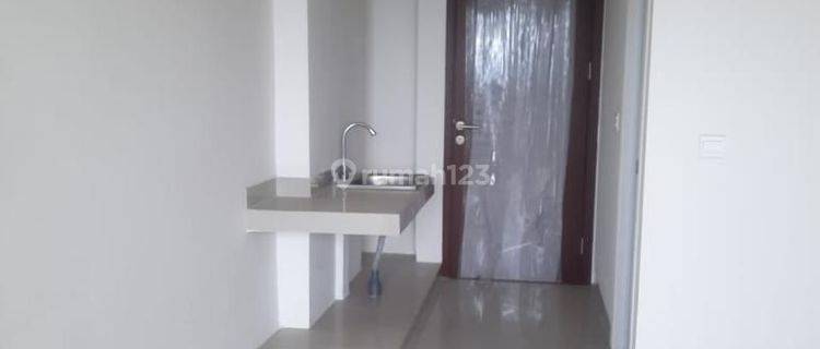 Apartemen Unfurnished Baru Type Studio Parkland Avenue, Serpong 1