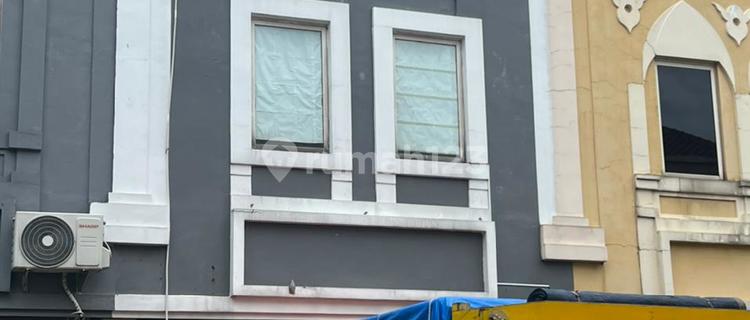 Ready-to-Use Commercial Building, Strategic Location, 2 Floors on Golden Road, BSD 1