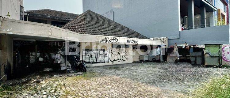 RUMAH HITUNG TANAH HARGA DI BAWAH HARGA NJOP BISA BANGUN GEDUNG PERKANTORAN DI CIDENG 1
