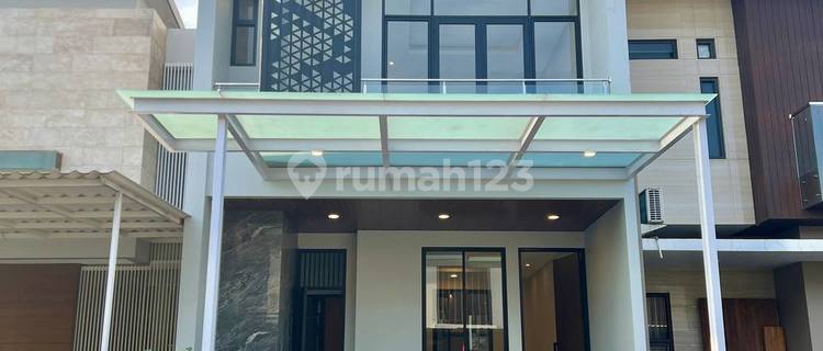 Dian's New House, Moca Vrbana Cluster, 2 Floors, South Facing 1