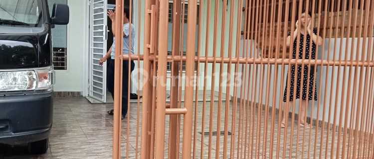 For Rent 3-Story House in Duri Kosambi Size 6x20 1