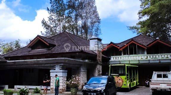 Rumah Luas Mainroad Maribaya Cocok Untuk Cafe Lembang Bandung  1