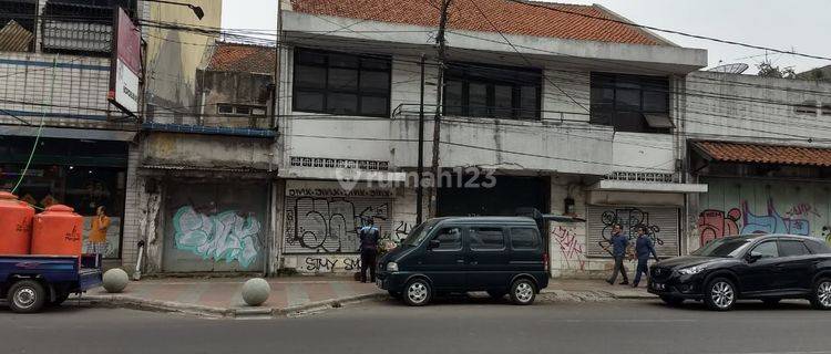 Ruko Besar Lantai Area Ramai Jalan Raya Sudirman 1 Arah Dekat BCA 1