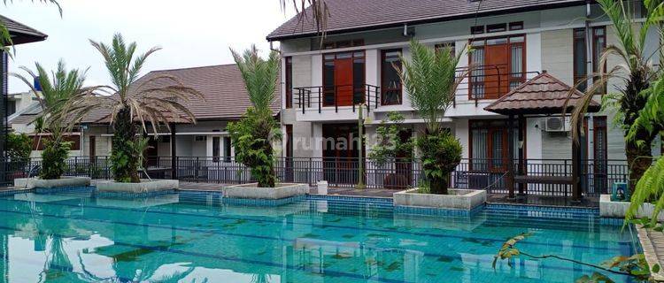 Townhouse View Kolam Renang Baru Renov Istana Pasteur Bandung 1