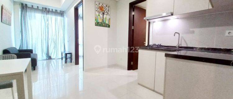 Apartemen Puri Mansion View Pool Lokasi Premium, Han 1